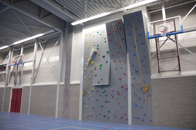 sporthal-de-korf-klimwand-1